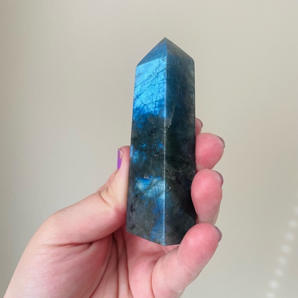 Labradorite Tower - Picture 3 of 10